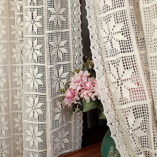 BOHEMIAN CURTAIN